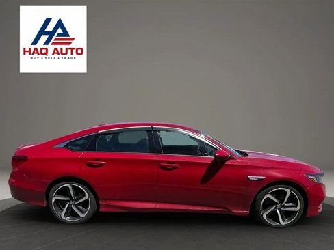 Used 2018 Honda Accord Sport image 4
