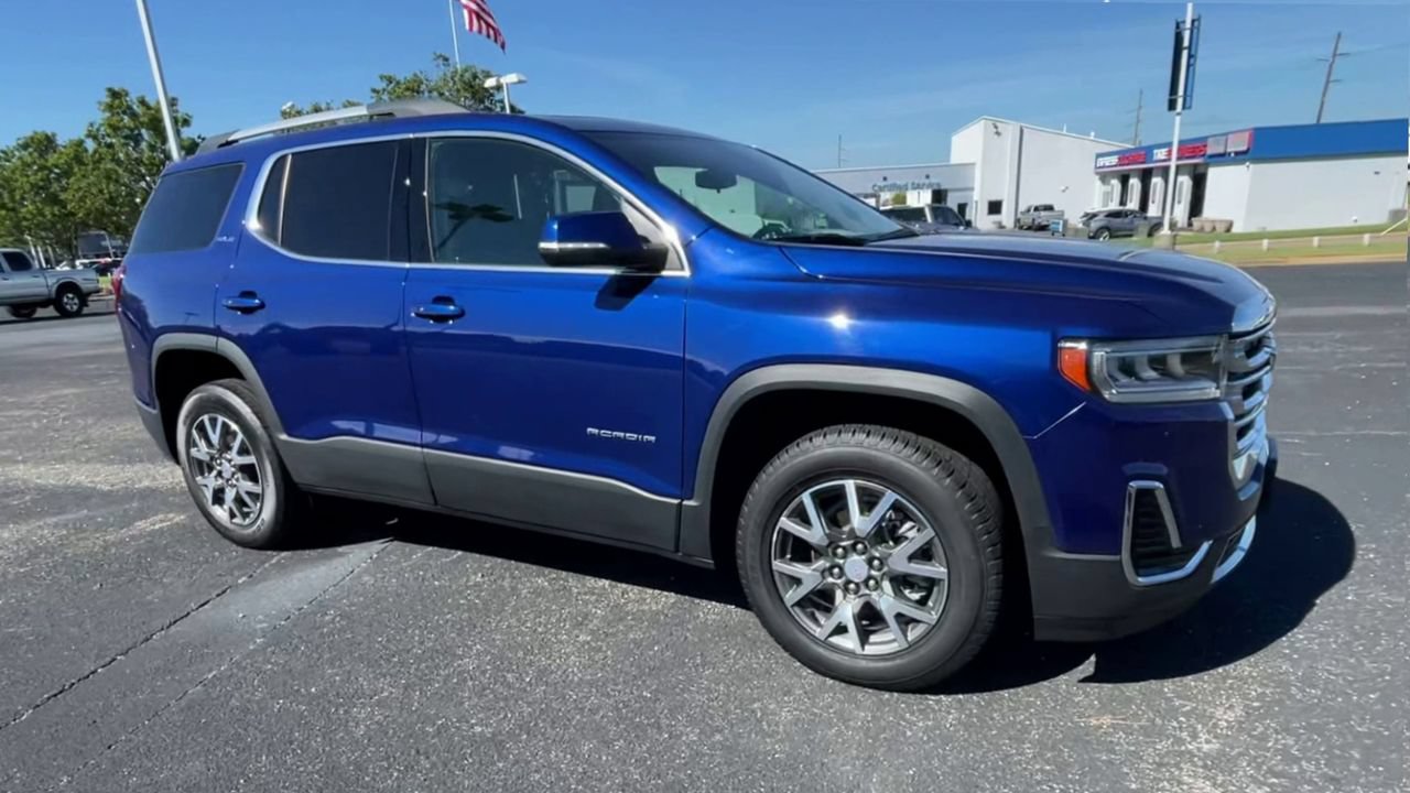Used 2023 GMC Acadia SLE w/ Driver Convenience Package AWD/4WD image 2