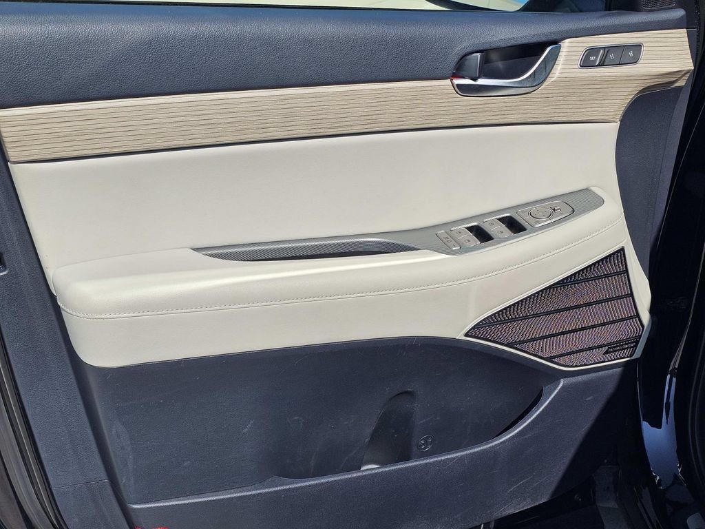 Used 2022 Hyundai Palisade Limited FWD image 18