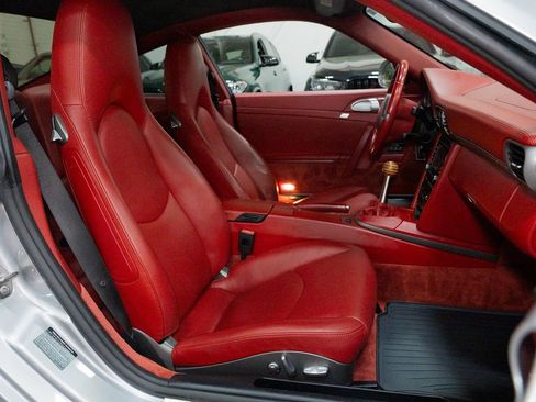 Used 2010 Porsche 911 Carrera image 27