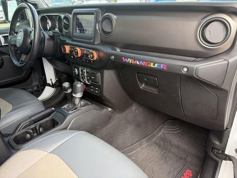 Used 2020 Jeep Wrangler Unlimited Sport S AWD/4WD image 32
