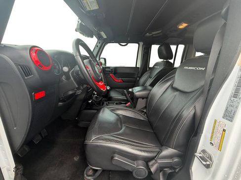 Used 2017 Jeep Wrangler Unlimited Rubicon AWD/4WD image 10