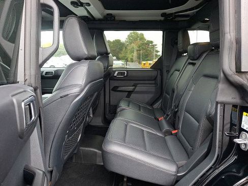 Certified 2025 Ford Bronco Badlands image 10