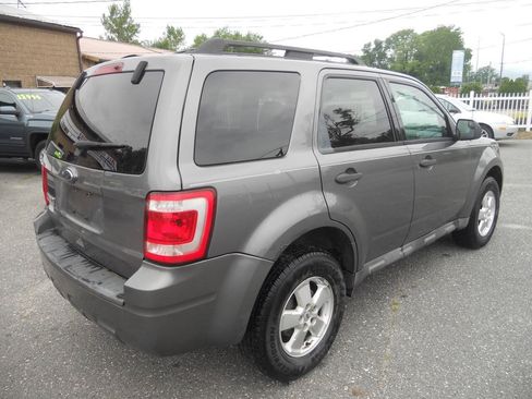 Used 2011 Ford Escape XLT w/ 203A Rapid Spec Order Code FWD image 7