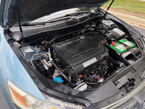 Used 2013 Honda Crosstour EX-L image 19