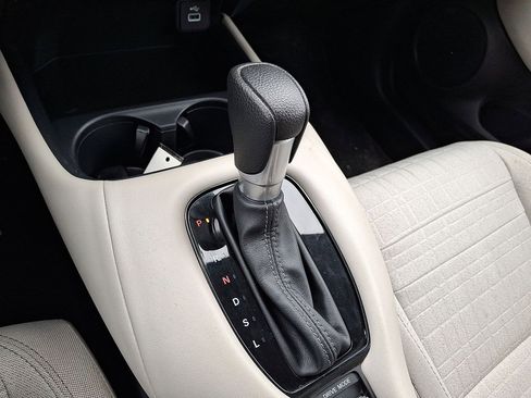 Used 2025 Honda HR-V LX image 15