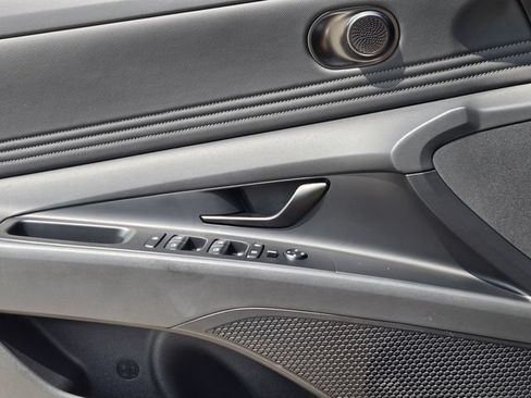 Certified 2025 Hyundai Elantra Sport FWD image 22