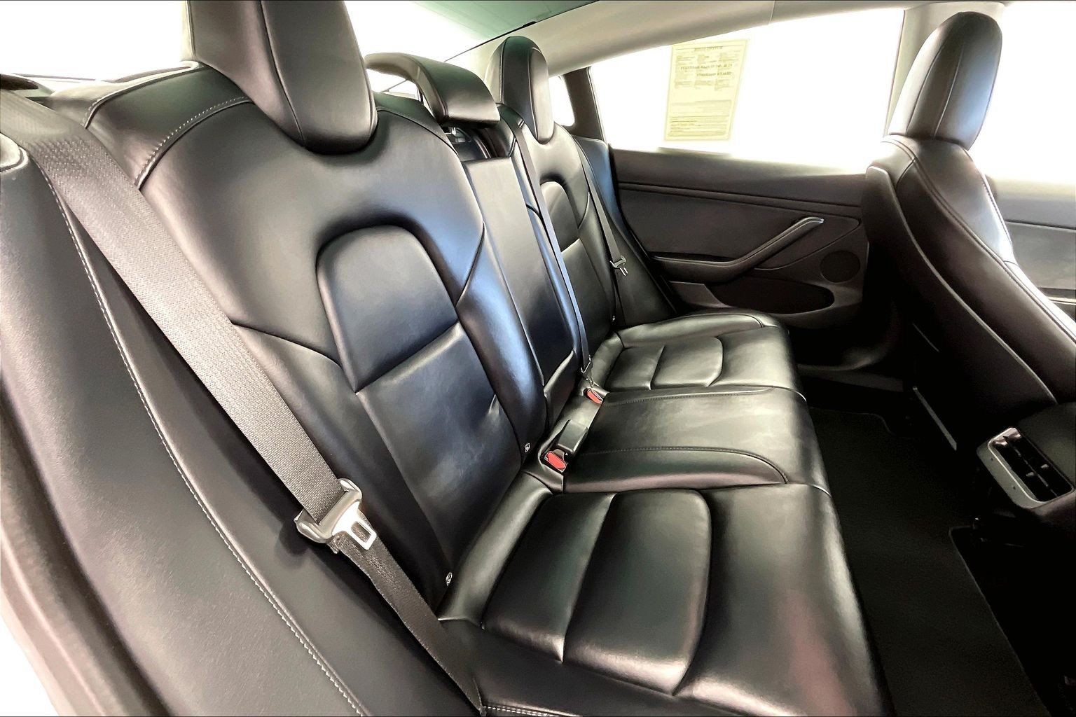 Used 2022 Tesla Model 3 Long Range AWD/4WD image 18