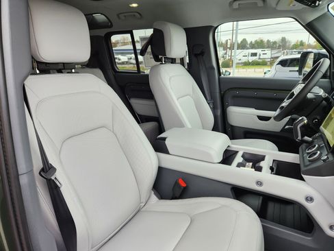 New 2026 Land Rover Defender 110 S image 12