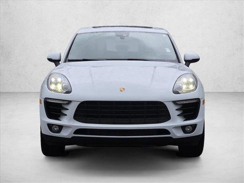 Used 2018 Porsche Macan image 2
