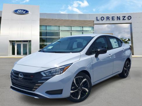 Used 2025 Nissan Versa SR w/ Trunk Package FWD image 26