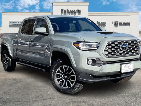 Used 2023 Toyota Tacoma TRD Sport w/ TRD Premium Sport Package image 11