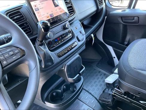 New 2026 RAM ProMaster 2500 w/ Premium Convenience Group FWD image 7