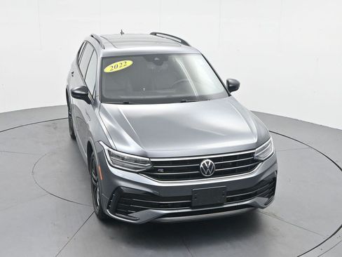 Used 2022 Volkswagen Tiguan SE R-Line AWD/4WD image 25