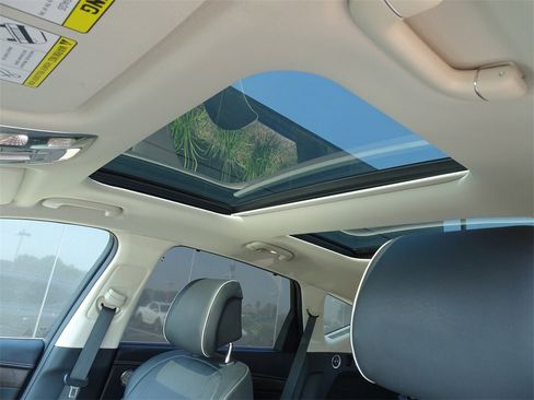 Used 2024 Genesis GV80 3.5T w/ Advanced Package image 11