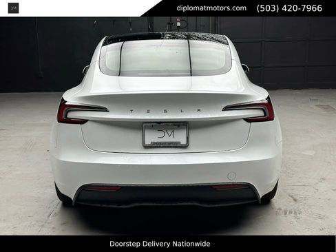 Used 2024 Tesla Model 3 Standard Range image 4
