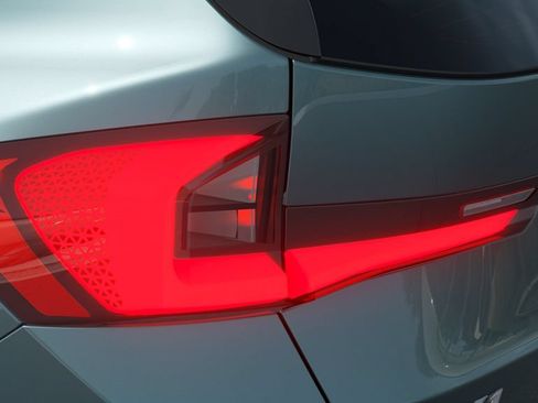 New 2026 BMW X1 xDrive28i AWD/4WD image 8