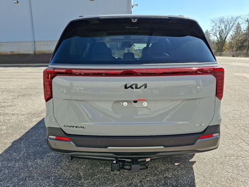 New 2026 Kia Carnival SX Prestige FWD image 7