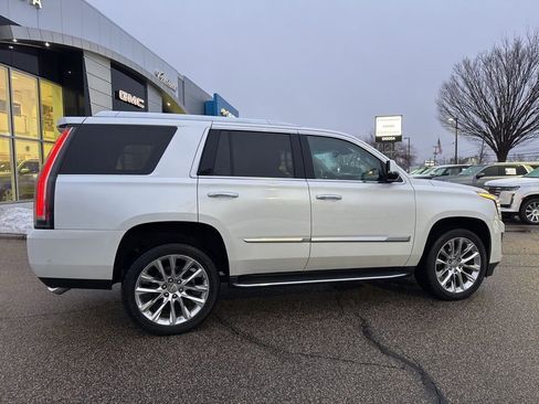 Used 2019 Cadillac Escalade Luxury image 20
