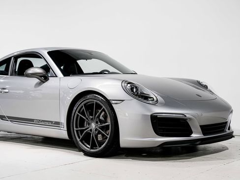 Used 2018 Porsche 911 Carrera T RWD image 43