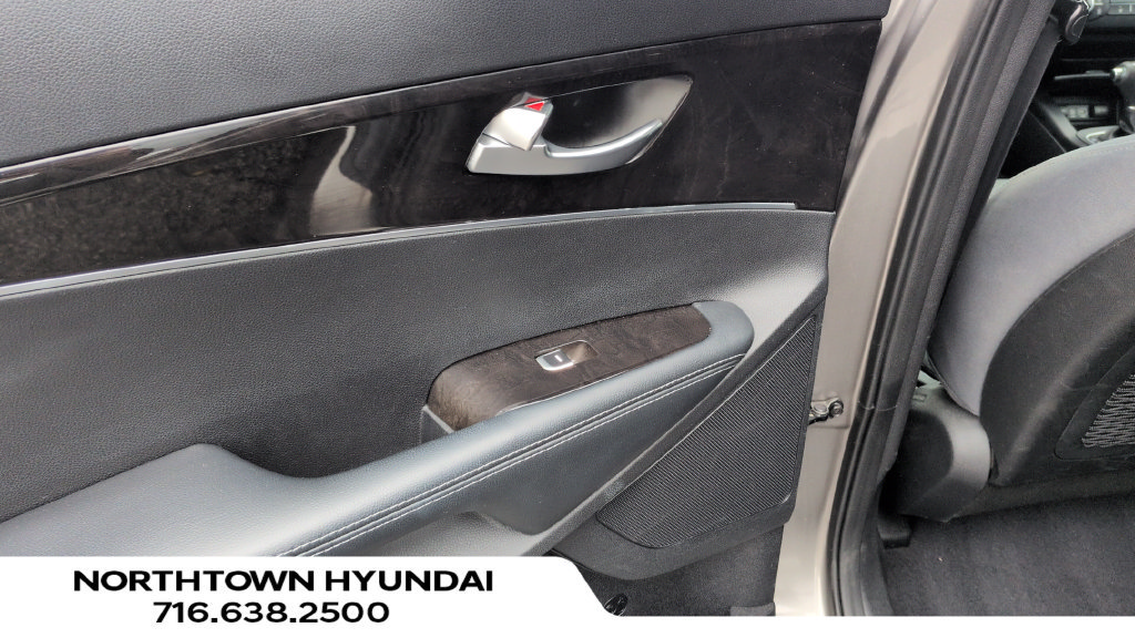 Used 2018 Kia Sorento FWD V6 image 33