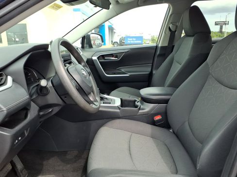 Used 2024 Toyota RAV4 XLE AWD/4WD image 24