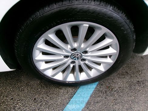 Used 2016 Volkswagen Passat 1.8T SE image 15