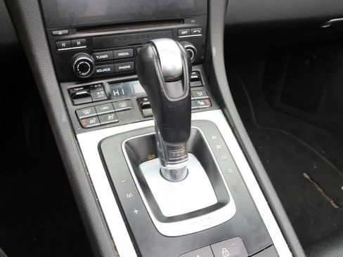 Used 2021 Porsche 718 Boxster image 27