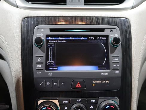Used 2017 Chevrolet Traverse LT w/ Traveler's Package AWD/4WD image 27