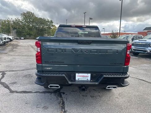 New 2026 Chevrolet Silverado 1500 Custom Trail Boss w/ LPO, Dark Essentials Package image 4
