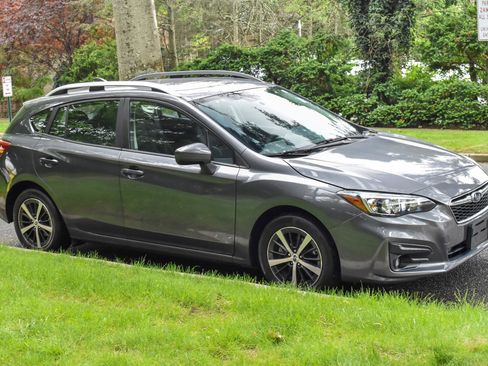 Used 2019 Subaru Impreza 2.0i Premium w/ Eyesight & BSD/Rcta & SRF image 12