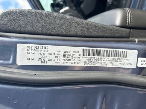 Used 2020 Dodge Durango SXT AWD/4WD image 37