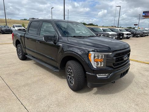 Used 2022 Ford F150 XLT w/ Equipment Group 302A High AWD/4WD image 18