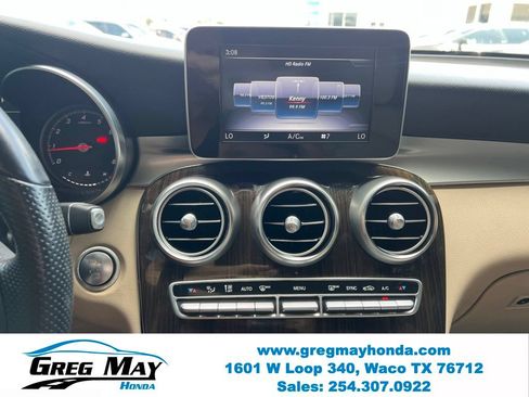 Used 2019 Mercedes-Benz GLC 300 image 30