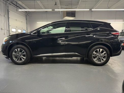Used 2018 Nissan Murano SL w/ Moonroof Package image 12