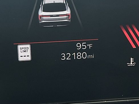 Used 2025 Kia K4 FWD image 28