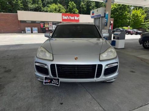 Used 2008 Porsche Cayenne GTS AWD/4WD image 2