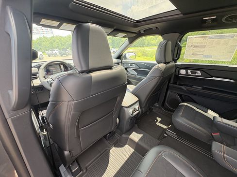 New 2026 Ford Explorer Tremor w/ Tremor Ultimate Package AWD/4WD image 19