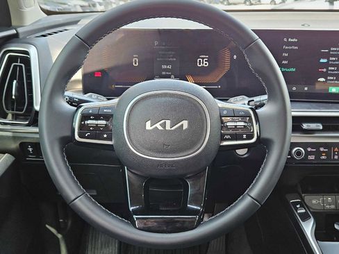 Certified 2025 Kia Sorento S w/ Panoramic Sunroof Package image 20