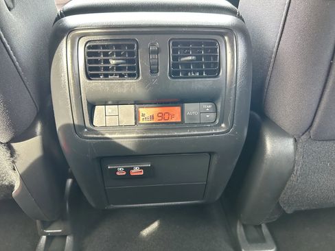 Used 2020 Nissan Pathfinder S image 20