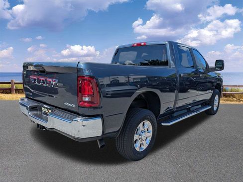 Used 2026 RAM 2500 Big Horn AWD/4WD image 8
