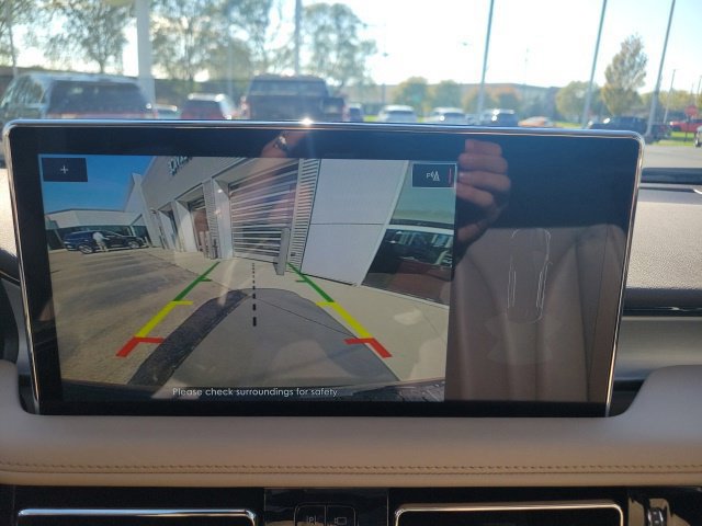 Certified 2023 Lincoln Nautilus AWD w/ Premium Package image 37