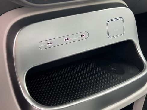 New 2026 Hyundai Ioniq 9 Limited image 28