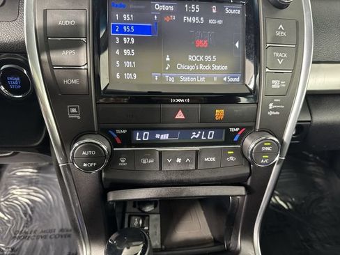 Used 2017 Toyota Camry XSE FWD image 9