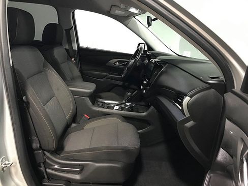 Used 2018 Chevrolet Traverse LT w/ LPO, Floor Liner Package AWD/4WD image 14
