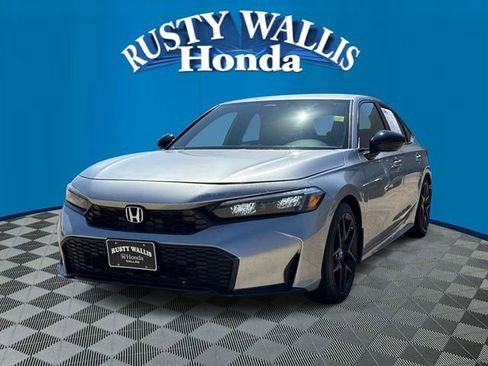 Used 2025 Honda Civic Sport image 4