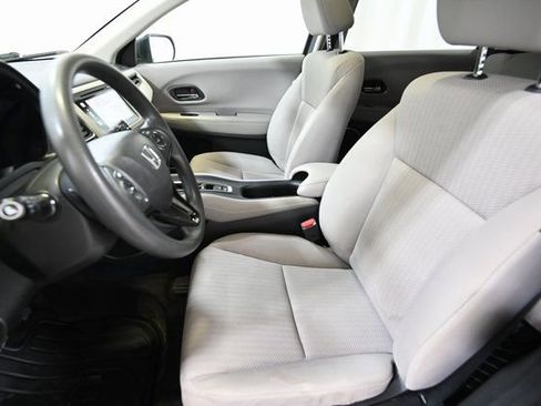 Used 2017 Honda HR-V EX image 7