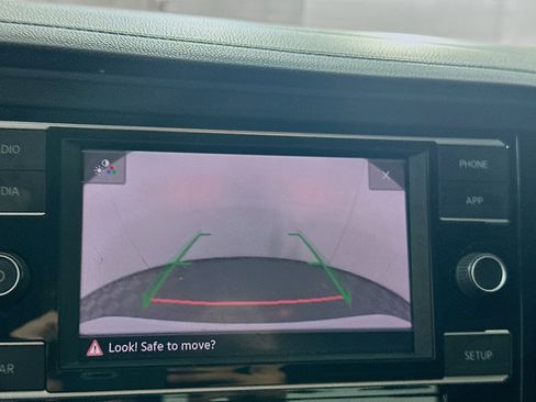 Used 2019 Volkswagen Jetta S image 22