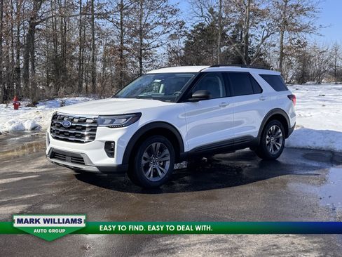 New 2026 Ford Explorer Active w/ Active Comfort Package image 1