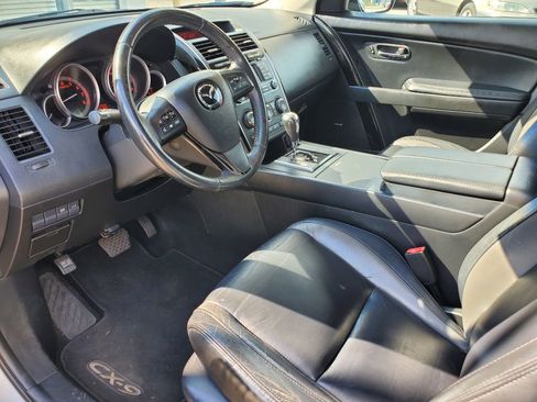 Used 2011 MAZDA CX-9 Touring w/ Moonroof & Bose Audio Pkg image 16